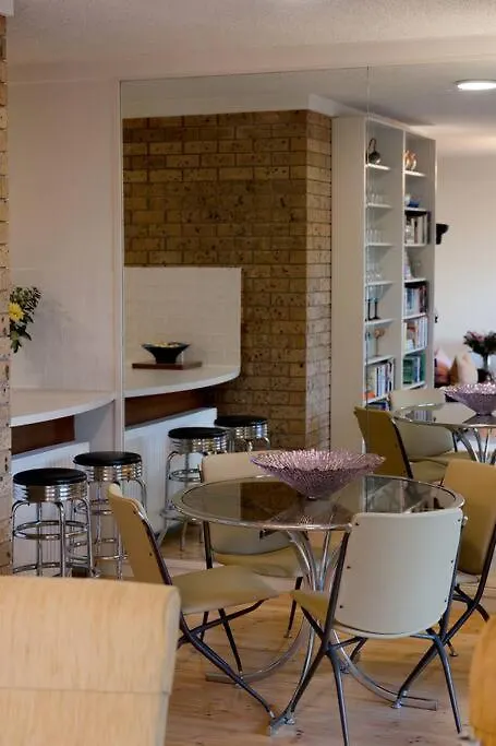 Honeyeater Hidden Gem - 2Br Central Quiet Adelaide 0*,